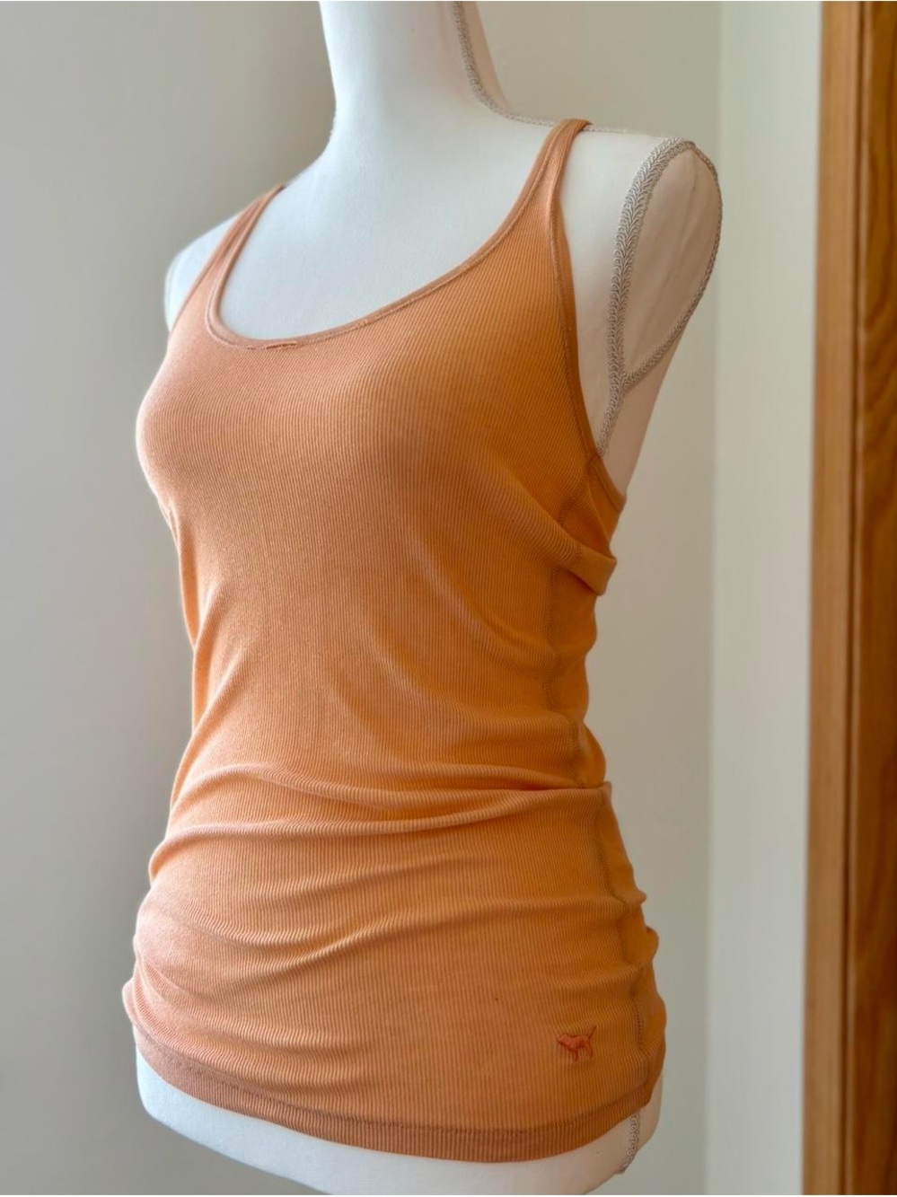 Vintage Y2K PINK Victoria's Secret Ribbed Scoop Tank Top - Peach